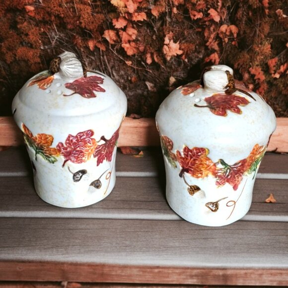 Acorns n Fall Leaves Salt & Pepper Shakers - Ceramic - Hand Painted Earthenware - Picture 1 of 5